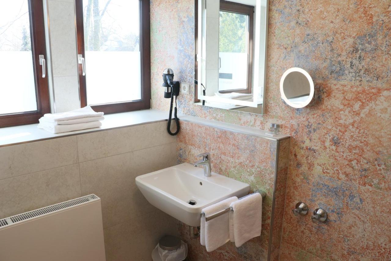 Landhaus Sassenhof Mulheim an der Ruhr Bagian luar foto