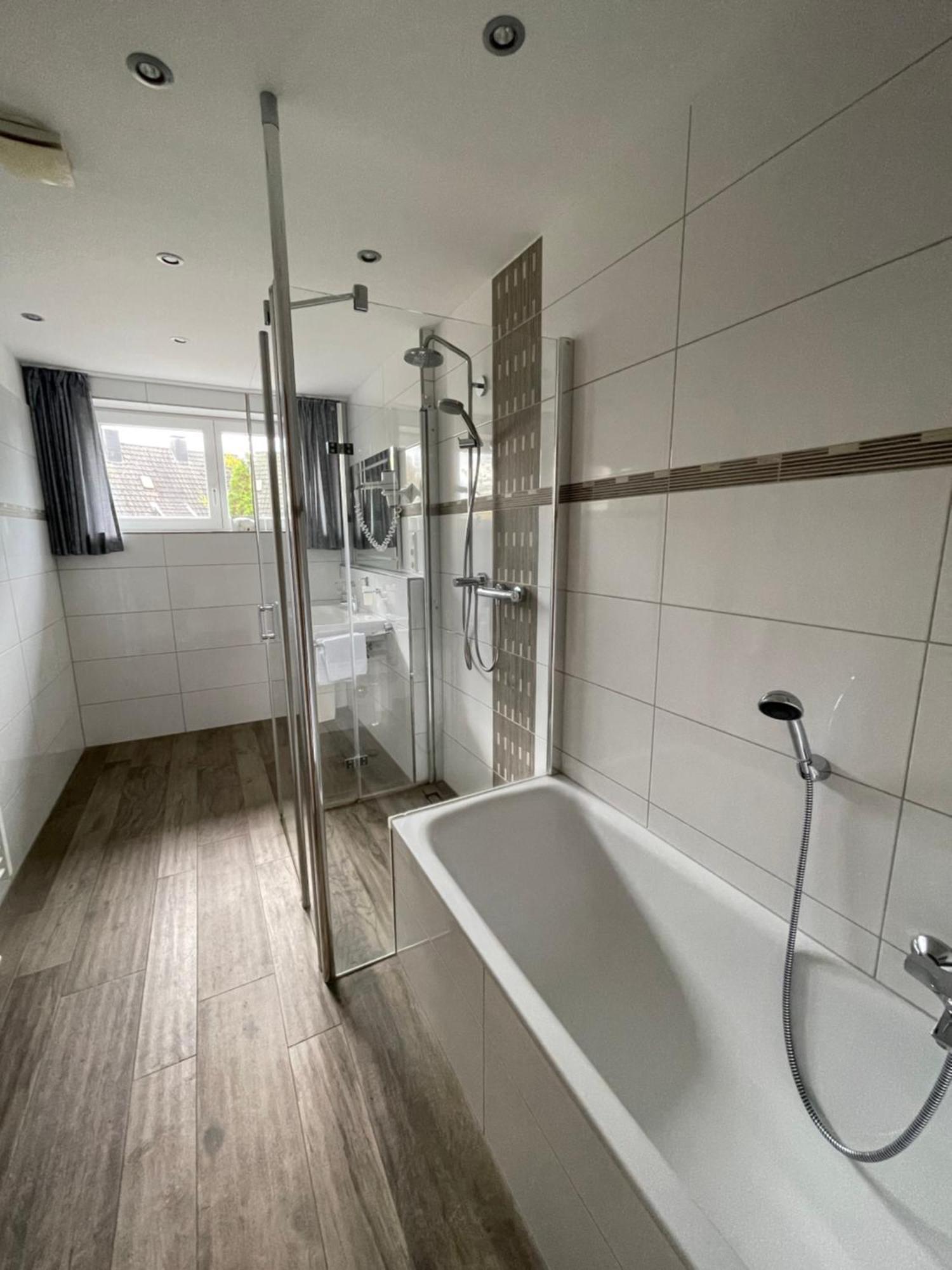 Landhaus Sassenhof Mulheim an der Ruhr Bagian luar foto