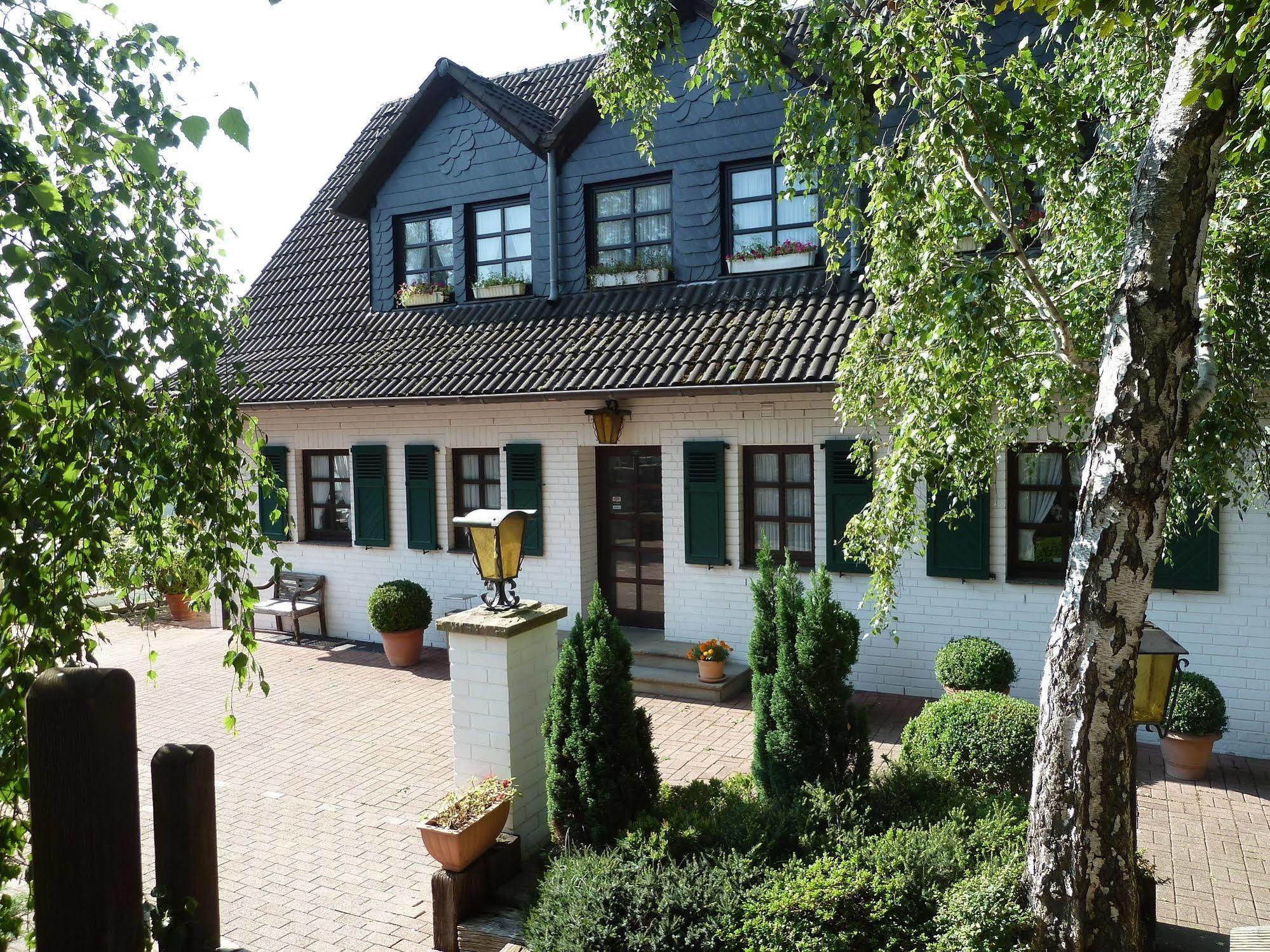 Landhaus Sassenhof Mulheim an der Ruhr Bagian luar foto